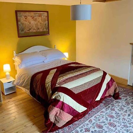 Taddington Millstone Cottage - Cosy Peak District Cottage מראה חיצוני תמונה